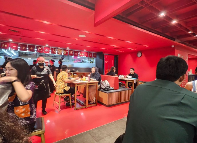 Hakata Ikkousha Plaza Indonesia Arief Hidayatullah, 1. Sushi Hiro, 2. Osteria Gia, 3. Ramen Seirock-Ya, 4. La Moda, 5. CORK&SCREW, 6. Taste Paradise, 7. Seribu Rasa, 8. Ishigamaya Hamburg, 9. Chopstix, 10. Samwon Garden, 11. Hakata Ikkousha, 12. Restoran Padang Sari Ratu, 13. Bebek Bengil, 14. Monsieur Spoon Préféré, 15. Kitchenette, 16. SaladStop, 17. Sushi Tei