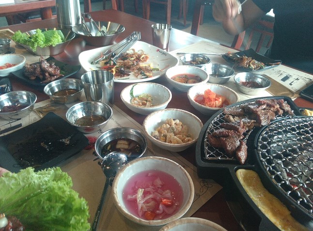 Mapo Galmaegi - Magal BBQ Puri, 1. Kintan Buffet Central Park, 2. Sakabe Buffet Tebet, 3. Wangja Korean Bbq All You Can Eat Restaurant, 4. Mapo Galmaegi – Magal BBQ Puri, 5. Bamboo Dimsum Kelapa Gading, 6. Washoku Sato Batu Tulis, 7. Kappa Sushi Central Park, 8. Ssikkek Korean BBQ Sunter, 9. The social pot, 10. Tucano’s Brazilian BBQ (Senayan City Mall), 11. Gubhida Korean BBQ, 12. The Japanese @ Sari Pacific Jakarta, 13. Sukinabe Japanese Suki & Grill, 14. Enmaru Japanese Restaurant, 15. Bulgogi Yaa! AYCE Korean Restaurant