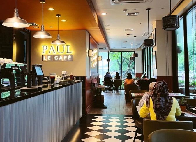 PAUL Le Café SMB Reve Fooday, 1. Kopi Nako, 2. Simetri Coffee Roasters Bekasi, 3. Excelso Summarecon Mall Bekasi, 4. Greyhound Cafe (Restoran Thailand), 5. Fat Bubble, 6. Peleton Bike &amp; Cafe, 7. Janji Jiwa La Terazza Summarecon Bekasi, 8. Fore Coffee – Summarecon Mall Bekasi, 9. Second Space Indonesia, 10. Kaizen Heritage, 11. Feel Matcha – La Spezia BCBD, 12. Brewok’s Cafe, 13. PAUL Le Café SMB