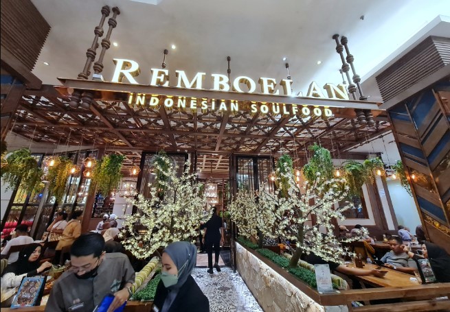 Remboelan Kota Kasablanka C. JKT, 1. Ojju K-Food, 2. Ikkudo Ichi, 3. Shaburi, 4. Genki Sushi, 5. Nanny’s Pavillon, 6. Marugame Udon, 7. Imperial Kitchen and Dimsum, 8. Wingstop, 9. Warung Leko, 10. Sate Khas Senayan, 11. Jittlada Thai Cuisine, 12. Remboelan Kota Kasablanka, 13. Pizza Marzano Kota Kasablanka, 14. The Social Pot, 15. the people’s cafe, 16. Kafe Betawi Kota Kasablanka, 17. Wayang Bistro, 19. Taliwang Bali, 20. Chung Gi wa, 22. Kopi Luwak, 23. Puyo Silky
