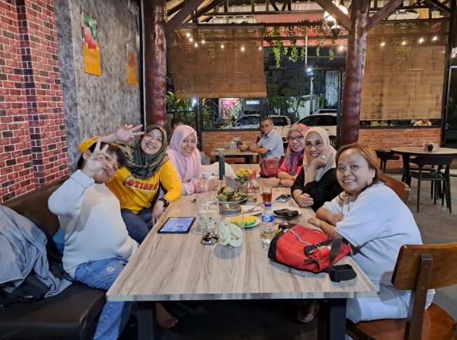 Rumah Makan Anging Mammiri Bogor (AMB) Rukmayadi Rukmayadi, 1. RM Pallubasa Serigala, 2. Coto Makassar Daeng Rahma, 3. Dapur Tian, 4. Warung Pallu Basa Ma’ Daeng, 5. Coto Makassar Broodhy Daeng Raja, 6. Pallubasa Supre Makassar, 7. Warung pallubasa jalan bugis, 8. Coto Makassar Pak Muchtar, 9. Sop Cendrawasih Makassar, 10. Rumah Makan Anging Mamiri Bogor