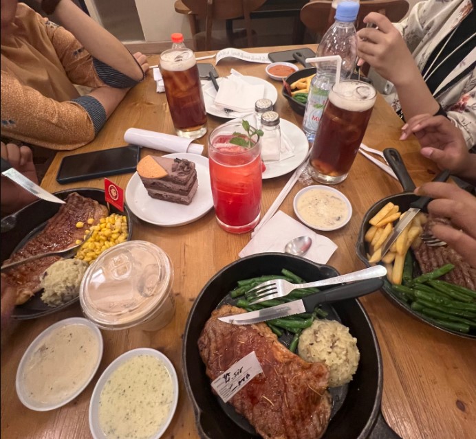 Steak Hotel by Holycow! nailul farikhah
