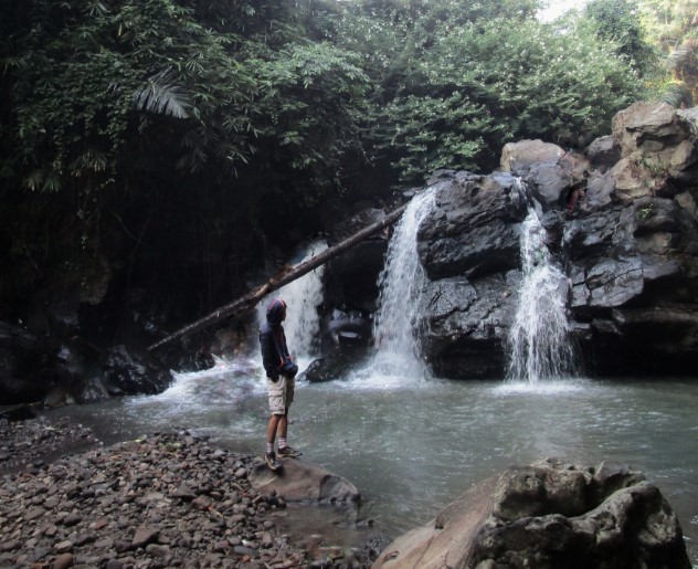 Air terjun joko tingkir anomsaa, 1. Taman Tingkir Kota Salatiga, 2. Taman Kota Salatiga, 3. Selasar Kartini, 4. Lapangan Pancasila, 5. Kolam Renang Kalitaman, 6. Taman Cerdas Salatiga, 7. Kolam Renang Grand Wahid Hotel Salatiga, 8. Prasasti Plumpungan, 9. Pohon Pengantin Salatiga, 10. Taman Wisata Sejarah Kota Salatiga (TWSS), 11. TITD Hok Tek Bio, 12. Tapak hapsari, 13. Air terjun joko tingkir, 14. Uwit Art Space, 15. Rumah Khalwat Roncalli, 16. Wisata Edukasi Argotelo, 17. Sitalang River Tubing, 18. Mata Air Benoyo, 19. Taman Sidomukti, 20. Desa Wisata Tingkir Lor, 21. Resto Kalibatur Salatiga, 22. Gereja Kristen Jawa Salib Putih, 23. D’Emmerick