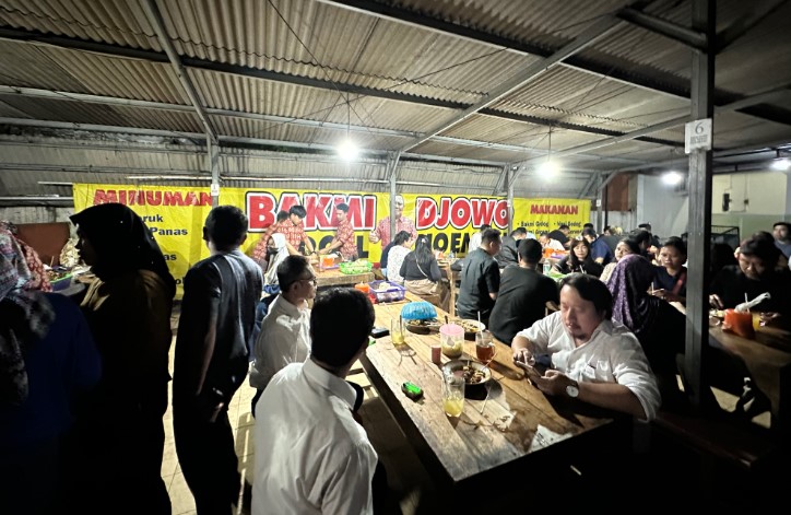 Bakmi Jowo Doel Numani Fadhil Akbar, 1. Bakmi Jawa Pak Gareng, 2. Bakmi Djowo Pak Doel Noemani, 3. Bakmi Jowo Pak Ragil, 4. Mie Jowo Pak Panut, 5. Bakmi Jawa Pak Ateng, 6. Bakmi Jowo Pak Gundul, 7. Bakmi Jowo Pak Har, 8. Bakmi Jowo Pak Gembong, 9. Bakmi Jowo Doel Numani, 10. Bakmi Jowo Pak Sulur, 11. Bakmi Jowo Rilek’s, 12. Bakmi Jowo Boeng Jhon