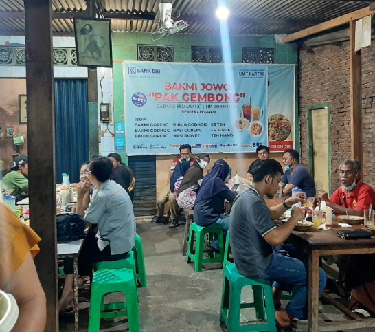 Bakmi Jowo Pak Gembong, 1. Bakmi Jawa Pak Gareng, 2. Bakmi Djowo Pak Doel Noemani, 3. Bakmi Jowo Pak Ragil, 4. Mie Jowo Pak Panut, 5. Bakmi Jawa Pak Ateng, 6. Bakmi Jowo Pak Gundul, 7. Bakmi Jowo Pak Har, 8. Bakmi Jowo Pak Gembong, 9. Bakmi Jowo Doel Numani, 10. Bakmi Jowo Pak Sulur, 11. Bakmi Jowo Rilek’s, 12. Bakmi Jowo Boeng Jhon