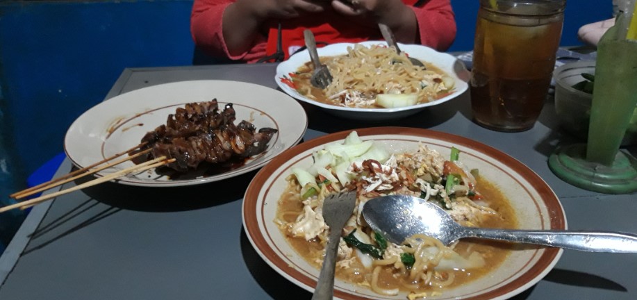 Bakmi Jowo Pak Ragil Dymas Andhika, 1. Bakmi Jawa Pak Gareng, 2. Bakmi Djowo Pak Doel Noemani, 3. Bakmi Jowo Pak Ragil, 4. Mie Jowo Pak Panut, 5. Bakmi Jawa Pak Ateng, 6. Bakmi Jowo Pak Gundul, 7. Bakmi Jowo Pak Har, 8. Bakmi Jowo Pak Gembong, 9. Bakmi Jowo Doel Numani, 10. Bakmi Jowo Pak Sulur, 11. Bakmi Jowo Rilek’s, 12. Bakmi Jowo Boeng Jhon