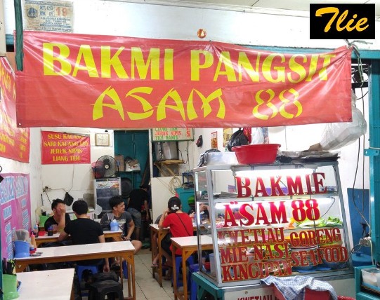 Bakmi Singkawang A'Sam 88 via Pergikuliner, 1. Bubur Singkawang Ajun, 2. Bakmi Ajong Singkawang, 3. Kedai Lilie Singkawang, 4. Bakmie Singkawang A “ANG 51, 5. Bakso Sapi Singkawang 28, 6. SiBu OuKie Bakmi Kepiting, pasar PIK, 7. Bubur Singkawang AKHIAN, 8. Bakmi Singkawang A’Sam 88, 9. Choi Pan Manie, 10. Nasi Campur Alin 91 khas Singkawang, 11. Bubur Akhun Singkawang, 12. Bakmie Akong Singkawang