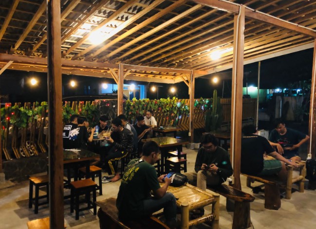 Communitea Coffee faradilla ardini, 1. Bogowonto 77 Resto &amp; Coffee, 2. Kopi Candi, 3. Semerbak Coffee, 4. Eiffel Ice Cream &amp; Resto, 5. Kopijawi, 6. Kape Kapi, 7. Soul Coffee &amp; Resto, 8. Kedai Pekarangan Coffee and Spice Drinks, 9. Pangena Family Resto &amp; Coffee Shop, 10. NONA Dessert &amp; Chill, 11. Kopi Kembang Sepasang, 12. Roar Coffee and Eatery, 13. SULTHAN KOPI &amp; EATERY, 14. Masterpiece Billiards And Cafe, 15. Kopi Joss Purworejo, 16. Ndelikwae, 17. Kebon N’dalem, 18. Kopi Djo, 19. Tulip Bakery, Cakes &amp; Coffee Shop, 20. Echosistem, 21. Cafe Angkringan Iyut’s, 22. Becos Cafe, 23. Temanja Post House, 24. KEMARI Kedai Kopi, 25. Kedai kopi ndeso, 26. Thriving.coffee, 27. Communitea coffee, 28. Teras Kopi Labbaik