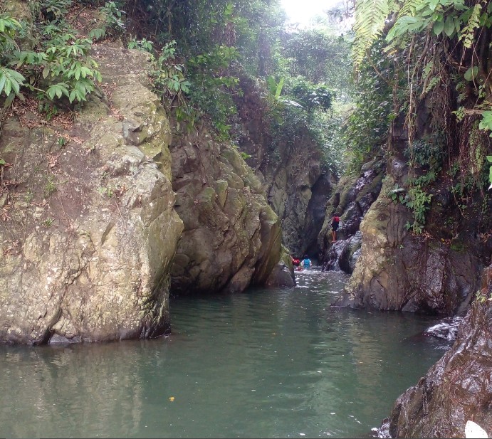 Green Canyon Loji #satria rejeki, 1. Curug Cigentis, 2. Hutan Perum Perhutani, 3. Kampung Turis Water &amp; Adventure Park, 4. Curug Bandung Loji Karawang, 5. Cipaga Stone Park, 6. Puncak Sempur Koffi Hideung, 7. Bukit Kembar Puncak Pinus, 8. NEW MARIGOLD GARDEN, 9. Saung Bali Linggarsari, 10. Taruma Leisure Waterpark, 11. Green Canyon Loji