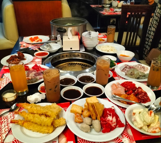 Hanamasa Cibubur hh, 1. Gubug Udang Situ Cibubur, 2. Teras Rumah Nenek, 3. Pondok Kemangi Cibubur, 4. Sate Maranggi Haji Yetty Cabang Cibubur, 5. Telaga Seafood Restaurant, 6. Bebek Kaleyo Cibubur Nagrak, 7. Teras Rimbun, 8. MANG KABAYAN CIBUBUR, 9. Sondoro Seafood, 10. Gubug Makan Mang Engking Telaga Arwana Cibubur, 11. RM Saung Alam Sunda, 12. Bakmi Naga Resto Cibubur Square, 13. Hanamasa Cibubur