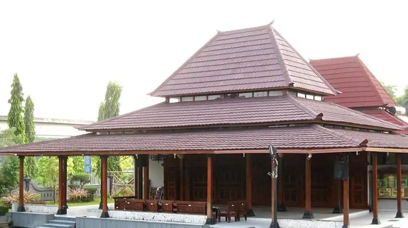 Joglo Jompongan, 1. Rumah Joglo Sinom, 2. Joglo Jompongan, 3. Joglo Pangrawit, 4. Joglo Lawakan, 5. Rumah Limasan, 6. Rumah Kampung, 7. Rumah Panggang PE, 8. Rumah Tajug, 9. Joglo Mangkurat, 10. Joglo Hageng