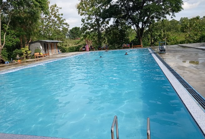 Kolam renang jeruksawit dadangwidi wicaksono, 1. Intanpari Waterpark, 2. Dolphin Tugu Waterpark, 3. Watu Jodo Restoran, Kolam Renang dan Pemancingan, 4. Kolam Renang Agrowisata Sondokoro, 5. Telaga Kusuma Waterpark, 6. Pitik Cilik Waterboom, 7. Kampoeng Kaliboto Waterboom, 8. Tirta Guwo Indah, 9. Kolam Renang Waterplay Karanganyar, 10. Kolam Renang Air Terjun Jumog, 11. Kolam Renang Tirta Angkasa, 12. Waterboom Ngargoyoso – Sumber Mulyo Waterpark, 13. Kolam Renang Sendang Plesungan, 14. Kolam renang jeruksawit, 15. Umbul Gunung Tugel, 16. Kolam renang Pesona Taman Sari, 17. Kolam Bermain Nyi Pulungsih, 18. Kolam Renang Gedongan, 19. Raiven Simo WaterPark, 20. Mbah Ronggo Resto &amp; Waterboom