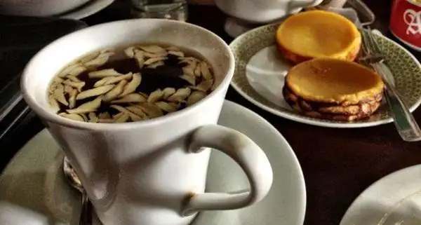 Kopi Sibu-sibu via Pemua FM, 1. Ikan Gohu, 2. Papeda, 3. Nasi Lapola, 4. Woku Komo-komo, 5. Kohu-kohu, 6. Sambal Colo-colo, 7. Bubur Ne, 8. Bubur Sagu Ubi, 9. Kopi Sibu-sibu, 10. Bobengka, 11. Ikan Kuah Pala Banda, 12. Ikan Asap, 13. Kasbi Komplet, 14. Cempedak Goreng, 15. Acar Kuning, 16. Sambal Tappa, 17. Lapis Palaro