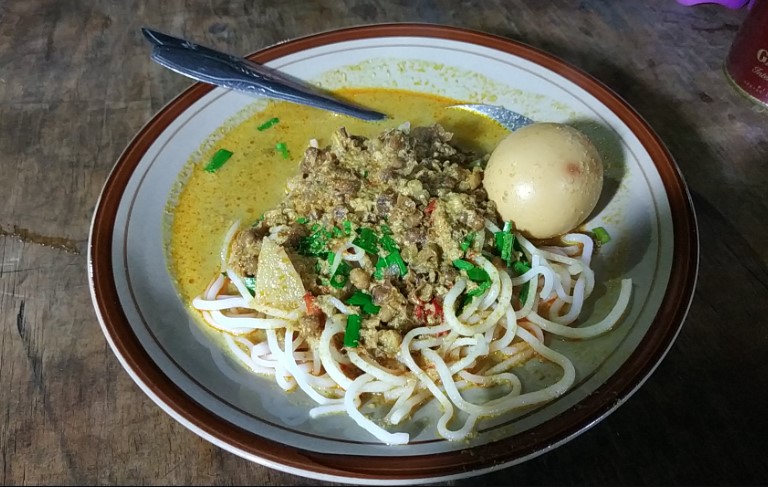 Laksa JOJO Kahaji Kanda Muwahidin Firdaus, 1. Laksa Bihun Cie Ikim, 2. Laksa Tangerang dekat Rel Kereta, 3. Laksa Bang Gondrong, 4. LAKSA SARI Soleh Ali, 5. Laksa Bogor, 6. laksa bang openg, 7. laksa benteng pak masitar, 8. Laksa Bang Kumis Bewok (KAWASAN KULINER), 9. laksa bang lepay (KAWASAN KULINER), 10. LAKSA MaMat Lupus, 11. Warung Laksa Emak Hj. Uan, 12. Laksa Tangerang Ci KimHua, 13. Laksa JOJO, 14. Laksa Bang Kumis Surya