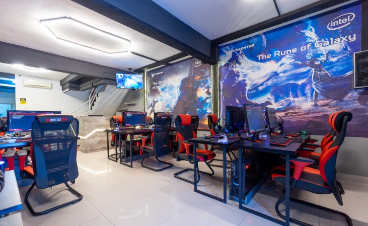 Mineski Infinity Cafe - Sunter, 1. Supernova Esports iCafe, 2. Raftel Cybernet, 3. Gamers Paradise, 4. Tokyo GamingSpace Sunter, 5. Colosseum Arena Palmerah, 6. Prima Warnet, 7. TNC Kemanggisan, 8. PIX Gaming Cafe, 9. Colosseum Arena Puri, 10. Mineski Infinity Cafe – Sunter, 11. Azure Command Centre, 12. Warnet 24 Jam Home Of Gamers Manunggal 2, 13. Spade Gaming Space Kemanggisan