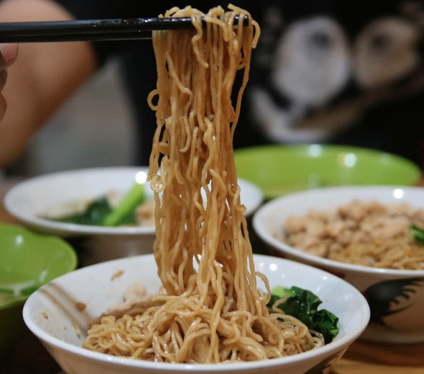 Mie Ayam Dedy Rasa Spesial, 1. Waroeng Aceh Kemang, 2. Demie Bakmie, 3. Kedai mie Tjap 1000 tahun, 4. Bakmi Kun, 5. OOMA Kitchen, 6. Mie Ayam Dedy Rasa Spesial, 7. Bakmie Dan Seafood 97, 8. Mietiaw-koe by Mie Ayam Theresia, 9. Sedjuk Bakmi dan Kopi, 10. Mie Ayam Sapi Pedes Sedep, 11. Bakmi Daging Legenda, 12. Bakmi Jhon Melawai, 13. Bakmie & Sea Food “Kuri-kuri”
