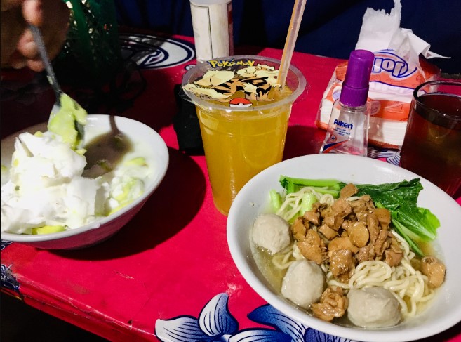 Mie Ayam Mas Joko Gepeng Leny Maharany, 1. Mie Baso Akung, 2. Bakso So’un & Mie Ayam Lodaya, 3. Mie Ayam Baso Cipaganti, 4. Mie Baso Pangsit Miskam, 5. Mie Ayam Mas Joko Gepeng, 6. Mie Ayam Jamaras, 7. Mie Ayam Mas Londo Jenggot, 8. Mie Ayam Sawala, 9. Mie Ayam Imami, 10. Jagonya Mie Ayam PAK AIP, 11. Mie Tegallega