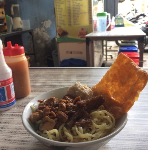 Mie Ayam Sawala Januar Adhi Wijaya, 1. Mie Baso Akung, 2. Bakso So’un & Mie Ayam Lodaya, 3. Mie Ayam Baso Cipaganti, 4. Mie Baso Pangsit Miskam, 5. Mie Ayam Mas Joko Gepeng, 6. Mie Ayam Jamaras, 7. Mie Ayam Mas Londo Jenggot, 8. Mie Ayam Sawala, 9. Mie Ayam Imami, 10. Jagonya Mie Ayam PAK AIP, 11. Mie Tegallega