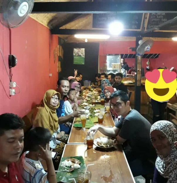 Papi Coepliezt Eben Haezer, 1. Angkringan Mbok Nom Rembang, 2. Orso Gelato &amp; Cafe Rembang, 3. Reunique Cafe, 4. Balcony Resto And Cafe, 5. Ranu Coffee &amp; Eatery, 6. Satu Lagi, 7. Warung kopi kresen, 8. NoboN Coffe, 9. PILAR Coffee &amp; Space, 10. BARIX COFFEE – MANUAL BREW INSIDE, 11. Kedai Kongkow, 12. Biskope Cafe, 13. Dunia Akhirat Coffee &amp; Eatery, 14. Cokro Cafe, 15. Warung Kopi Mr. Hendro, 16. Kafe Kedai Kopi 46 Pantura Rembang, 17. SevenShake, 18. Starbox, 19. Zero Cafe, 20. Rantina Cafe &amp; Chill, 21. Summit Cafe, 22. Paleet Cafee, 23. Papi coepliezt, 24. Tentang Kopi Cafe &amp; Resto, 25. Sky Monster Cafe (SM), 26. Chawis coffee