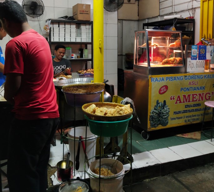 Raja Pisang Goreng Pontianak Ameng Helena lee, 1. Pisang Goreng Tanduk Mpok Nur Mantap, 2. Pisang Goreng Madu Bu Nanik, 3. Raja Pisang Goreng Pontianak Ameng, 4. Cempedak Goreng Spesial Cik Lina, 5. Cakue Ko Atek, 6. cakwe gang Gloria, 7. Aspana Risol, 8. Suisse Bakery, 9. Pastellia Mayestik, 10. Bakwan Pontianak, 11. Pisang Goreng Kalimantan Bang Kosim, 12. Gorengan Pak Kisut