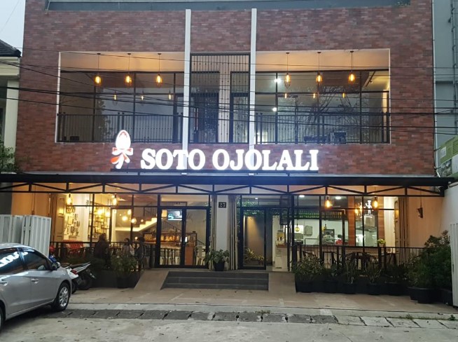 Rumah Makan Soto Ojolali Agus Wardana, 1. Spesial Soto Boyolali (SSB) Hj Hesti Widodo, 2. Soto Ojolali, 3. Sedari Resto, 4. RM Soto Ayam asli Lamongan Cak Mad, 5. Soto Ayam Garang Asem Bangkong, 6. Soto Bandung Pak Simon, 7. SOTO BANDUNG SARASA, 8. Soto AHRI, 9. Soto Bandung M Tarya, 10. Soto Kudus Kliwon, 11. Rumah Makan Soto Ojolali, 12. Soto Betawi H Mamat, 13. Soto Banjir Karang Anyar Sejak 1955, 14. Soto Mie Bogor Pak Kadir Bandung, 15. Soto Sulung Cihampelas, 16. Soto Sulung H. Gendut Tamoy, 17. Warung Soto Madura Cak Holis ayam &amp; sulung, 18. Nasi Soto Cak Tohir, 19. Soto Madura Cak Alim