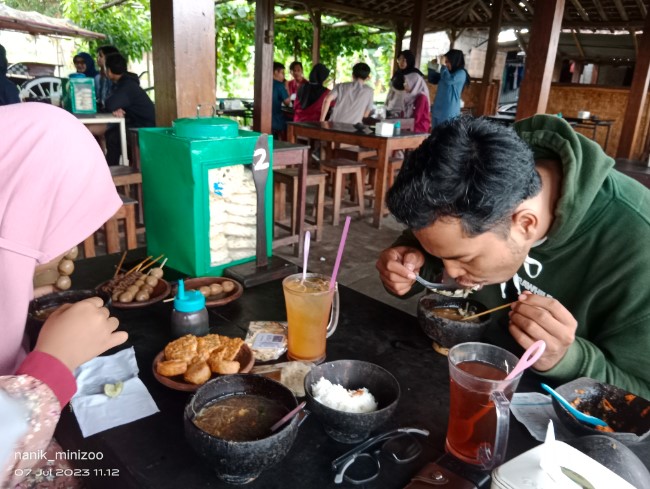 Saoto Bathok Mbah Katro Nanik Minizoo