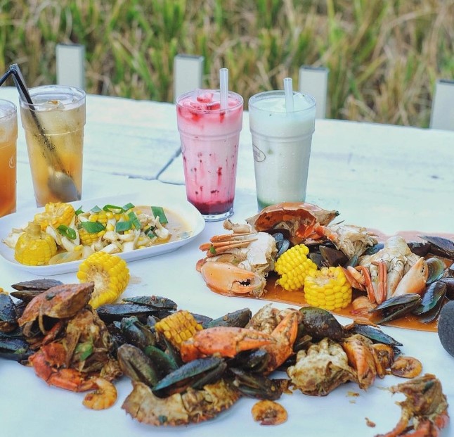 Terminal kepiting jogja, 1. The Westlake Resto, 2. Banyu Mili Resto, 3. Kurnia Seafood Yogyakarta, 4. Bale Timoho Resto, 5. Seafood Pak Purwanto, 6. Ikan Bakar Jimbaran, 7. Kepiting Cak Gundul, 8. Kepiting Bang Ja’i Seturan, 9. Zona Seafood Kotabaru, 10. Ikan Bakar Bu Bambang, 11. Ikan Bakar Legian khas Bali, 12. King Kerang Jogjakarta, 13. IKAN LAUT BAKAR MAS AYE, 14. Terminal kepiting jogja