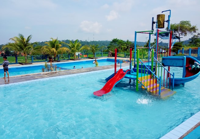 Windujaya Water Park indriani