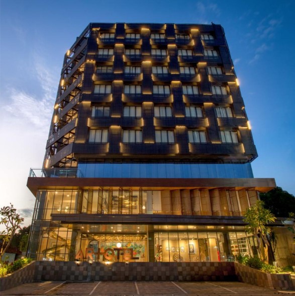 ARTOTEL Yogyakarta Hotelbeds, 1. Greenhost boutique hotel, 2. YATS.Colony, 3. The Grand Palace Hotel, 4. Omah Njonja Bed &amp; Brasserie, 5. SNOOZE Yogyakarta, 6. Kotta GO Hotel Yogyakarta, 7. The Capsule Malioboro, 8. Artotel Yogyakarta, 9. The Packer Lodge, 10. Por Aqui Stay &amp; Dine, 12. Pawon Cokelat guest house, 13. The journey hotel