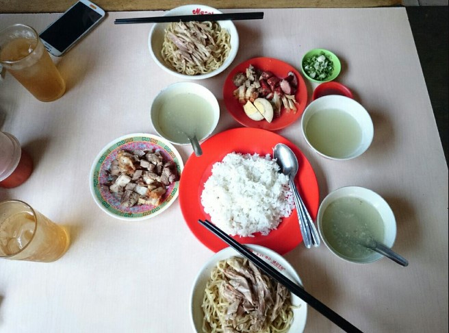 Bakmi Aheng via Pergi Kuliner, 1. Bakmi Ayam Alok, 2. Bakmi Bintang Gading, 3. Bakmi Ko Hon Toboali, 4. Bakmie Aloi, 5. Mie Love U, 6. Seroja Baru Greenville – Ahlinya Kwetiau Sapi, 7. Bakmi Ono, 8. Bakmi O-Ten, 9. Bakmi Aheng, 10. Bakmi Siantar168, 11. Bakmi Kobet, 12. Bakmi Siantar Lina, 13. Bakmie Bangka Ujung Belakang, 14. Bakmi Babat Senen