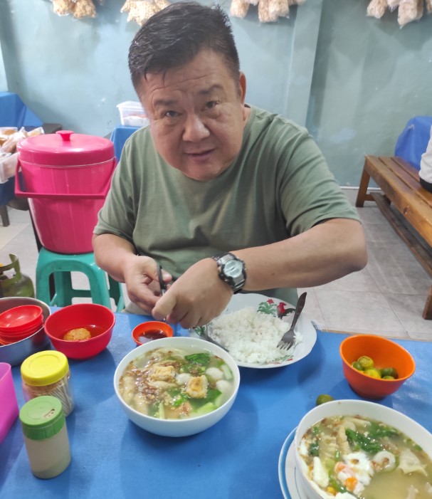 Bakmi Bangka 21 Rudy Kwok, 1. Song Sui Hok Lo Pan, 2. SONGSUI HADIAH TOMMY Bangka, 3. Bakmie Bangka Amin, 4. Rumah Makan Afat Bangka, 5. Bakmi Bangka 21, 6. Bakmi Ko Hon Toboali Duri Kepa, 7. Bakmi Bangka Air Mangkok, 8. hosit hosit, 9. Bakmi Belitung Bandengan Utara Raya, 10. Es Kacang Merah Bangka 778, 11. Mie Ayung – Mie Ayam Bangka Asli, Kebun Jeruk, 12. Amoy 99, 13. Pondok Ifong