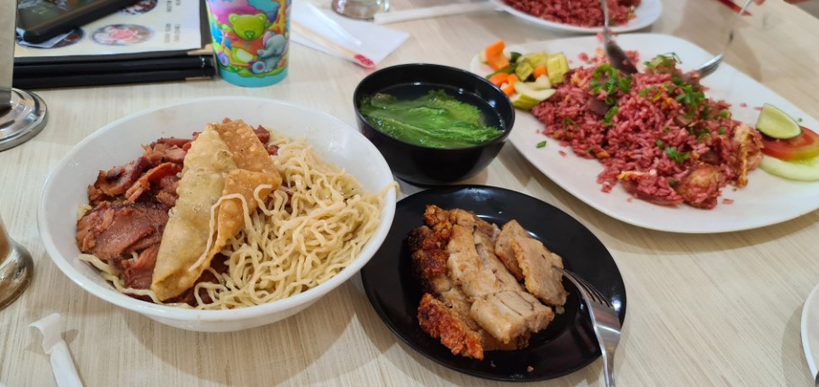 Bakmi Bintang Gading-Taman Ratu Greenville Sharon Georgiana, 1. Bakmi Ayam Alok, 2. Bakmi Bintang Gading, 3. Bakmi Ko Hon Toboali, 4. Bakmie Aloi, 5. Mie Love U, 6. Seroja Baru Greenville – Ahlinya Kwetiau Sapi, 7. Bakmi Ono, 8. Bakmi O-Ten, 9. Bakmi Aheng, 10. Bakmi Siantar168, 11. Bakmi Kobet, 12. Bakmi Siantar Lina, 13. Bakmie Bangka Ujung Belakang, 14. Bakmi Babat Senen