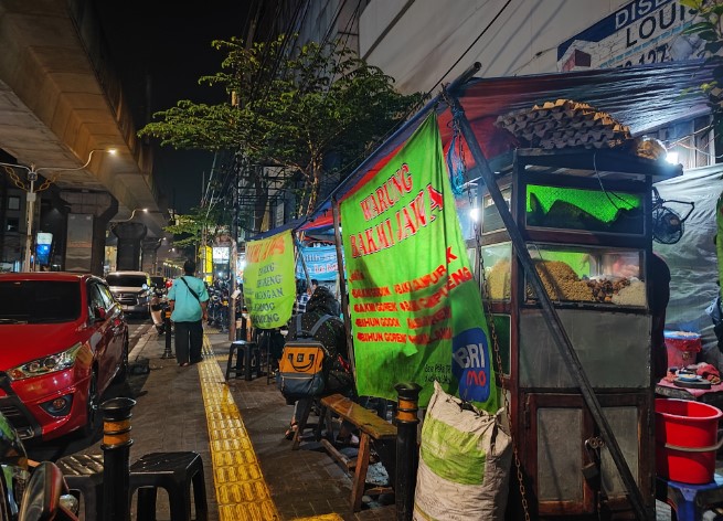 Bakmi Jawa Mas Yono alvin tanjung, 1. Mie Kondang Blok A, 2. kepak madu ma’el, 3. Ratangga Coffee and Bites, 4. Sambal Ambu, 5. Warung Teteh Nasi Liwet, 6. Bakwan Pabean, 7. Bakmi Jawa Mas Yono, 8. Bebek Goreng Pak Joko Putra, 9. Soto Jakarta Bang Madi, 10. Waroeng Tiki Taka, 11. Warung Dapur Lamongan, 12. K-Mart Bunsik