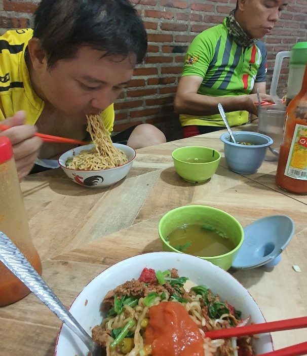 Bakmi Keriting Siantar Singa Dedy Tjong, 1. Bakmi Kalimantan Achun, 2. Bakmi Bangka 21, 3. Bakmi Belawan Amin, 4. Bakmie Garing Vegetarian, 5. Bakmi 99, 6. Bakmi &amp; Bubur Boy, 7. Bakmi Aseng, 8. Mie Tiau Jelambar, 9. Bakmi Bangka 35, 10. Bakmi Keriting Siantar Singa, 11. Bakmi Kincir, 12. Bakmi Tandur Jelambar, 13. Bakmi Siantar Aphing