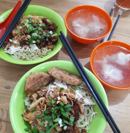 Bakmie Belawan Amin melisa mailoa, 1. Bakmi Kalimantan Achun, 2. Bakmi Bangka 21, 3. Bakmi Belawan Amin, 4. Bakmie Garing Vegetarian, 5. Bakmi 99, 6. Bakmi &amp; Bubur Boy, 7. Bakmi Aseng, 8. Mie Tiau Jelambar, 9. Bakmi Bangka 35, 10. Bakmi Keriting Siantar Singa, 11. Bakmi Kincir, 12. Bakmi Tandur Jelambar, 13. Bakmi Siantar Aphing