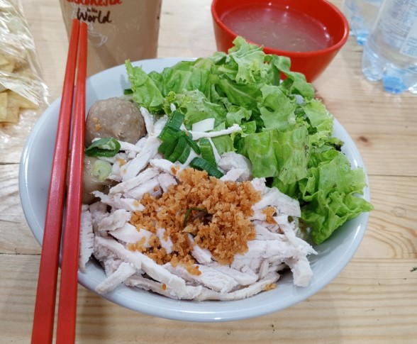 Bakmi Tandur Jelambar, 1. Bakmi Kalimantan Achun, 2. Bakmi Bangka 21, 3. Bakmi Belawan Amin, 4. Bakmie Garing Vegetarian, 5. Bakmi 99, 6. Bakmi &amp; Bubur Boy, 7. Bakmi Aseng, 8. Mie Tiau Jelambar, 9. Bakmi Bangka 35, 10. Bakmi Keriting Siantar Singa, 11. Bakmi Kincir, 12. Bakmi Tandur Jelambar, 13. Bakmi Siantar Aphing