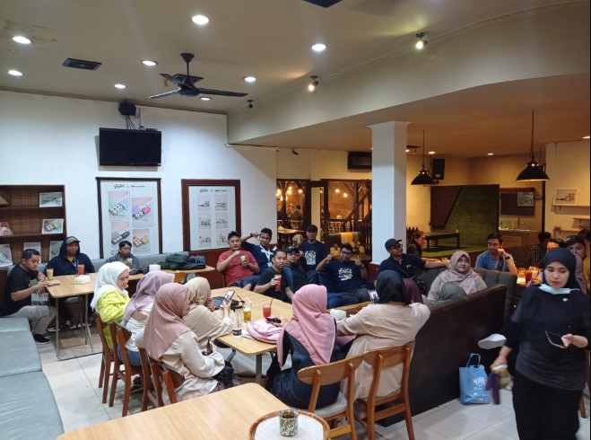 Bober Cafe Parlin, 1. Cafe Bali, 2. Bober Cafe, 3. Tilu Kitchen and Patisserie, 4. Jenderal Kopi Nusantara Buwas, 5. Wheels Coffee Roasters Heritage Lifestyle Hub, 6. Kopi Toko Djawa Bandung, 7. Riau 20, 8. Kedai Asmara, 9. Kopi Kohi, 10. Taeun Coffee &amp; Works, 11. Kopi Scooter Singapore Kopitiam, 12. Dakken Restaurant, 13. 90 Gourmet