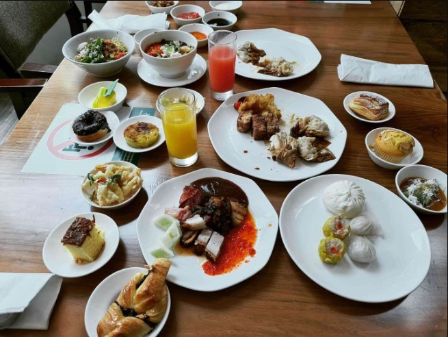 Botany Restaurant lisna nababan, 1. Madam Lee Korean BBQ Sunter, 2. Ssikkek Korean BBQ Sunter, 3. Genki Sushi Sunter Mall, 4. Gyu-Kaku Japanese BBQ, 5. Miyazaki BBQ Sunter, 6. Botany Restaurant, 7. Kintan Buffet, 8. pochajjang Korean BBQ (TUTUP), 9. STREATS
