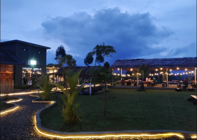 Buana Life Cafe Resto &amp; Glamping Fitri Sri Rizky, 1. Kedai Kopi Malabar Indonesia, 2. Malabar Mountain Coffee, 3. Buana Life Cafe Resto &amp; Glamping, 4. Anaking Coffee, 5. Kawitan Coffee &amp; Eatery, 6. Coffee House Gunung Tilu, 7. Nagoya Coffee, 8. Kedai Ngopi Hira, 9. Coffee 4 Wheels, 10. Kebun Kopi Luwak, 11. Kedai Koffie Nyalse, 12. Nongki Cafe Pangalengan, 13. CASA Local Coffee &amp; Vape Store, 14. Pujasera Dammah, 15. Little Talk Kopi, 16. Double D