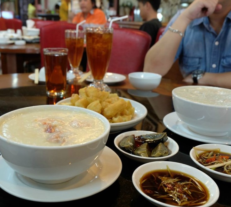 Bubur Kwang Tung via Pergi Kuliner, 1. Bandar Djakarta, 2. Nasi Goreng Kambing Kebon Sirih Sejak 1958, 3. Joni Steak, 4. Bebek Kaleyo Tebet, 5. Ayam Goreng Berkah, 6. Talaga Sampireun – Puri, 7. Bopet Mini Benhil, 8. Roti Bakar Eddy Blok M, 9. Kwetiaw Sapi 78 Mangga Besar, 10. Restoran Garuda, 11. Warung MJS, 12. Tugu Kuntskring Palais Jakarta, 13. Ragusa Es Italia, 14. Waroeng Sunda, 15. Holycow STEAKHOUSE, 16. Kaum Jakarta, 17. Bubur Kwang Tung, 18. Cerita Rasa Nusantara, 19. Kampung Kecil Kedoya Puri Kembangan, 20. Pagi Sore Cempaka Putih, 21. Social House Grand Indonesia, 22. Soto Betawi Haji Husen, 23. Restoran Beautika Khas Manado – Abdul Muis, 24. Ikan Bakar Cianjur, 25. Warmindo Abang Adek, 26. Bebek Bentu Cempaka Putih, 27. OTW Food Street, 28. Dim Sum Inc, 29. Nasi Gandul Bu Endang, 30. Warung Mak Dower, 31. Warung Nagih, 32. Ayam Goreng Gohyong Malaya, 33. Harum Manis, 34. Munik Restoran, 35. Smarapura Traditional Resto, 36. Anomali Coffee Setiabudi, 37. Sate Maranggi Haji Yetty, 38. Bungarampai, 39. Tony Roma’s, 40. Chinesefood 99 Pecenongan, 41. SINOÜ, 42. The Awan Lounge, 43. Waha Kitchen, 44. Gado-gado Bonbin, 45. Martabak Boss, 46. Colette Lola – Wolter Monginsidi, 47. Food Lab