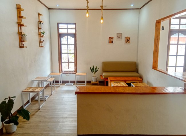 CASA Local Coffee &amp; Vape Store, 1. Kedai Kopi Malabar Indonesia, 2. Malabar Mountain Coffee, 3. Buana Life Cafe Resto &amp; Glamping, 4. Anaking Coffee, 5. Kawitan Coffee &amp; Eatery, 6. Coffee House Gunung Tilu, 7. Nagoya Coffee, 8. Kedai Ngopi Hira, 9. Coffee 4 Wheels, 10. Kebun Kopi Luwak, 11. Kedai Koffie Nyalse, 12. Nongki Cafe Pangalengan, 13. CASA Local Coffee &amp; Vape Store, 14. Pujasera Dammah, 15. Little Talk Kopi, 16. Double D