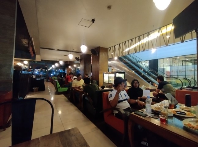 EatWell Coffee Cikini Kang Iwa, 1. Lucky Cat Coffee & Kitchen, 2. Sallo Coffee, 3. Roti Bakar Kemang, 4. Djakarta Cafe, 5. The Atjeh Connection Neo Sabang, 6. Kopi Bang Alay & Martabak Bang Alay, 7. Warmindo Juned, 8. Kaizen Coffee 5.0 / Kaizen Heritage Buaran, 9. Clay Coffee Space, 10. MUG Coffee Kalibata, 11. Betty Bites, 12. Super Cup Coffee shop, 13. EatWell Coffee Cikini