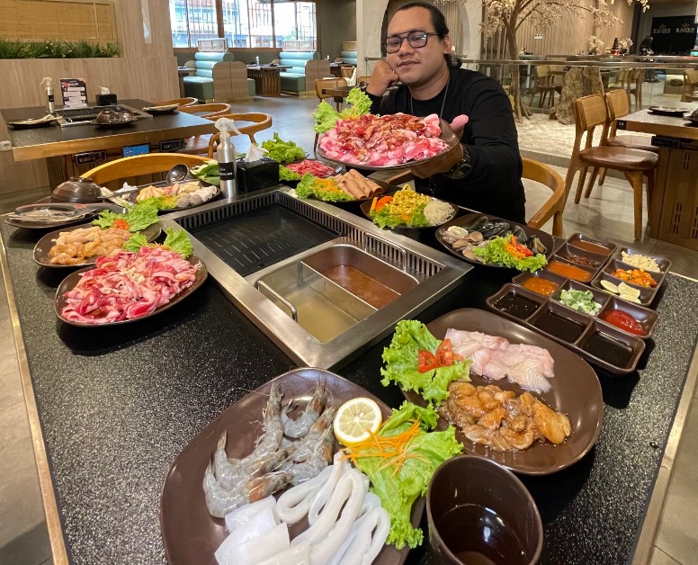 Kaizen All You Can Eat BBQ Grill &amp; Shabu - Shabu Ingin Kurus!, 1. Sushi Tei, 2. R&amp;B Grill Yogyakarta, 3. Seorae Jogja, 4. Kakkoii Japanese BBQ &amp; Shabu-Shabu, 5. Shaburi &amp; Kintan Buffet Plaza Ambarrukmo, 6. Sushi Hasha, 7. BongOBong Grill House, 8. Oharang Korean BBQ Jogja (아랑), 9. Matjeo Korean Grill Yogjakarta, 10. Gyu-Kaku, 11. Kaizen All You Can Eat BBQ Grill &amp; Shabu – Shabu Yogyakarta, 12. Yogyakarta Kitchen by Marriott, 13. YUUKI AUCE, 14. JC Forest Cafe &amp; Resto All You Can Eat, 15. Kayu Manis Restaurant, 16. Shabu Ghin Jogja, 17. Turi-Turi Coffee (Pasca Pandemi Tidak AUCE Lagi)