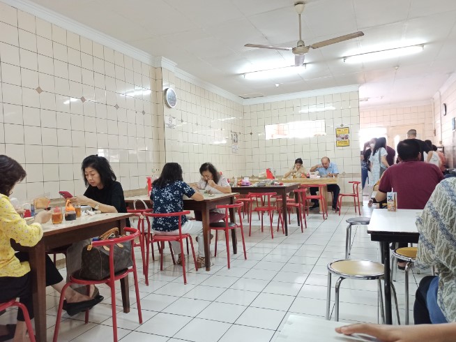 Lomie Lian Hoa Andri Iesmail, 1. Lomie Lombok, 2. Lomie 61, 3. Lomie Imam Bonjol, 4. Lomie Mekar Laksana, 5. Lomie Ciliwung, 6. Lomie Ayam Sarirasa, 7. Lomie Lodaya, 8. Lomie Lian Hoa, 9. Lomie Mas Ikin Palasari, 10. Lomie 88, 11. Lomie Bakmie Mas Toni, 12. Bakmie Dan Lomie Qurnia Alief, 13. Lomie Mas Oshin
