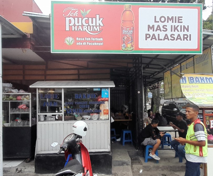 Lomie Mas Ikin Palasari Noodles Lover, 1. Lomie Lombok, 2. Lomie 61, 3. Lomie Imam Bonjol, 4. Lomie Mekar Laksana, 5. Lomie Ciliwung, 6. Lomie Ayam Sarirasa, 7. Lomie Lodaya, 8. Lomie Lian Hoa, 9. Lomie Mas Ikin Palasari, 10. Lomie 88, 11. Lomie Bakmie Mas Toni, 12. Bakmie Dan Lomie Qurnia Alief, 13. Lomie Mas Oshin