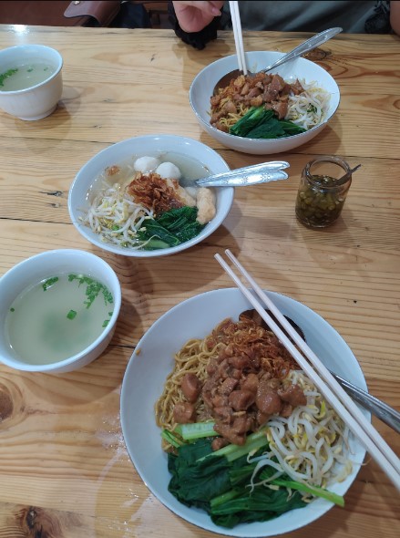 Mie Ayung - Mie Ayam Bangka Asli, Kebun Jeruk Isya Mahendra, 1. Song Sui Hok Lo Pan, 2. SONGSUI HADIAH TOMMY Bangka, 3. Bakmie Bangka Amin, 4. Rumah Makan Afat Bangka, 5. Bakmi Bangka 21, 6. Bakmi Ko Hon Toboali Duri Kepa, 7. Bakmi Bangka Air Mangkok, 8. hosit hosit, 9. Bakmi Belitung Bandengan Utara Raya, 10. Es Kacang Merah Bangka 778, 11. Mie Ayung – Mie Ayam Bangka Asli, Kebun Jeruk, 12. Amoy 99, 13. Pondok Ifong
