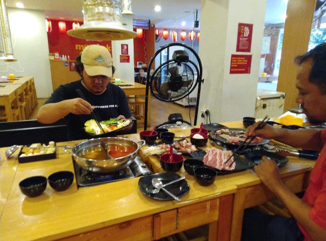 1. Madam Lee Korean BBQ Sunter, 2. Ssikkek Korean BBQ Sunter, 3. Genki Sushi Sunter Mall, 4. Gyu-Kaku Japanese BBQ, 5. Miyazaki BBQ Sunter, 6. Botany Restaurant, 7. Kintan Buffet, 8. pochajjang Korean BBQ (TUTUP), 9. STREATS