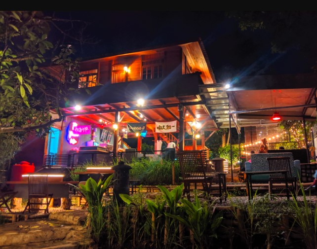 Mori Coffee GA'Je vlog #sembarang chanel, 1. Dago Bakery punclut, 2. Cakrawala Sparkling Nature Restaurant, 3. Shareloc.coffee, 4. Angkringan Teh Ita, 5. Punclut Food Park (PFP), 6. Black Khozie Coffee And Cafe, 7. TagMe Kafe Punclut, 8. Tahura Cafe and Resto, 9. Ethnic cafe n resto, 10. Punclut Cafe Lereng, 11. THE HILLS KOPI, 12. Kafe.in Home, 13. Mori Coffee, 14. De’Garden Hill Punclut, 15. Black n White Cafe