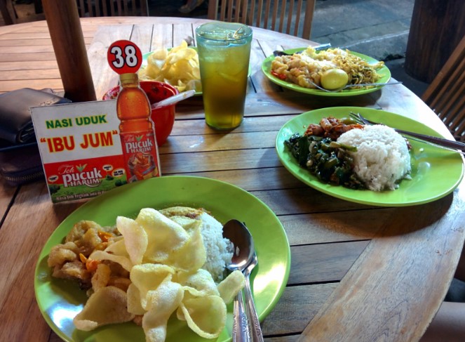 NASI UDUK IBU JUM KELAPA GADING Sri Ratna Dewi, 1. Nasi Uduk dan Ayam Goreng Mat Lengket, 2. Kedai Zainal Fanani 1967 Kebon Kacang, 3. Nasi Uduk Kebon Kacang Hj. Ellya, 4. Nasi Uduk Ibu Sum, 5. Nasi Uduk Kebon Kacang A. Maulana, 6. Nasi Uduk Kebon Kacang Puas Hati ibu Tati, 7. NASI UDUK IBU JUM KELAPA GADING, 8. Nasi Uduk OK, 9. Nasi Uduk Ayam Goreng Kampung Melayu, 10. Nasi Uduk Gondangdia, 11. Ayam Goreng Buni (Mangga Besar 1), 12. Nasi Uduk Ibu Haji, 13. Nasi Uduk Bu Amah, 14. Nasi Uduk Kebon Kacang Ibu Ida
