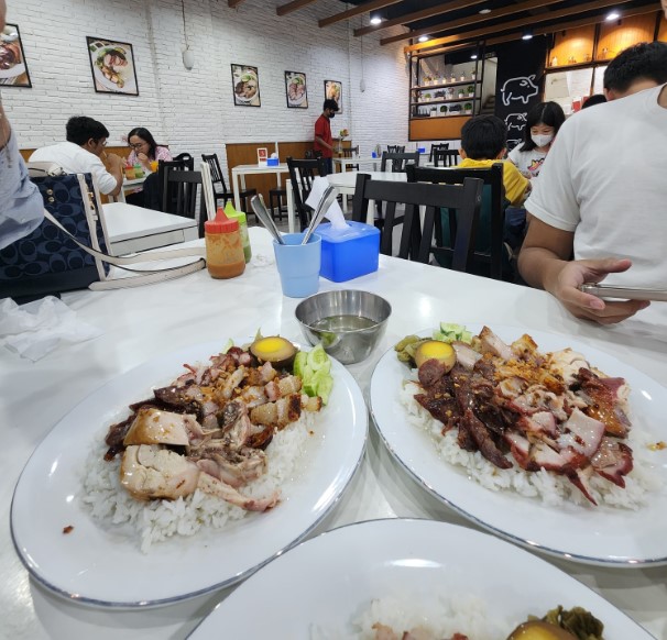 Nasi Akwang (Kelapa Gading) Moses Heryanto - TX TRAVEL Bogor, 1. Wiro Sableng 212 Kelapa Gading, 2. Angke Restaurant &amp; Function Hall, 3. Rumah Makan Marannu, 4. Warung Bu Kris, 5. Garuda Padang, 6. Gerobak Betawi Kelapa Gading, 7. Nasi Akwang (Kelapa Gading), 8. Kwetiaw Sapi Kelapa Gading, 9. NASI UDUK IBU JUM KELAPA GADING, 10. Bakmie Karet ASIU, 11. Mie Benteng, 12. Mie jempol Batavia, 13. Soto Betawi Bang Sawit, 14. Pangsit Mie &amp; Lemper Ayam Special 168
